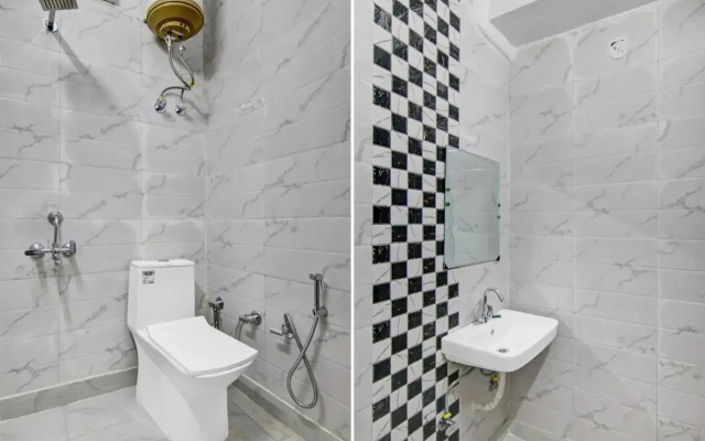 OYO Flagship 70198 Madhuban Residency