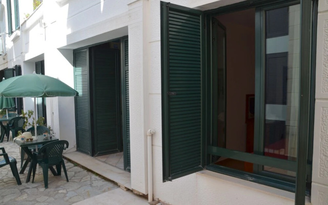 Secret Garden Apartments