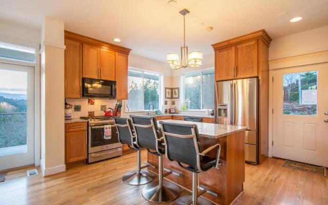 Hazel Rvr Vw Ac Ht 4Br 2.5B