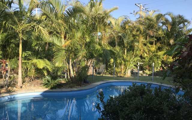Tallow Beach Motel