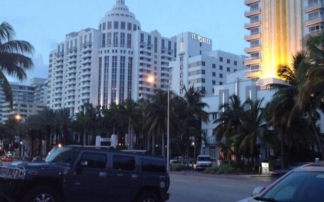 Parisian Hotel South Beach