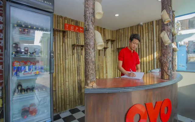 OYO 259 Hotel White and Peace