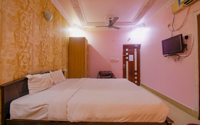 FabExpress Superior Nesh Inn