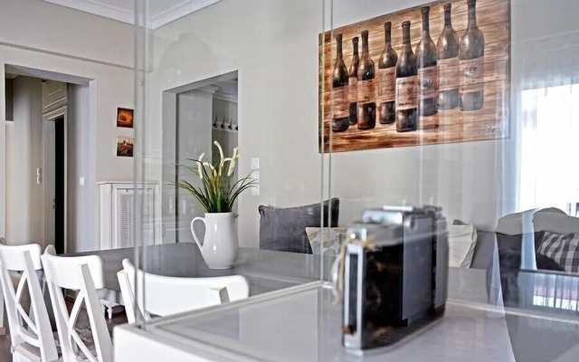 Three Bedrooms Apartment in City Center