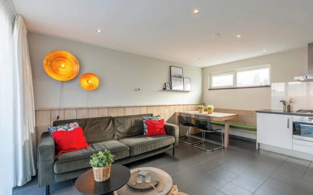 Elegant Beachside Holiday Home