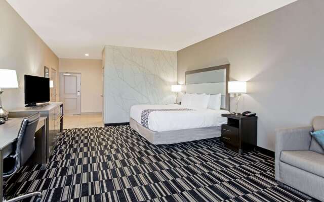 La Quinta Inn & Suites by Wyndham Sweetwater East