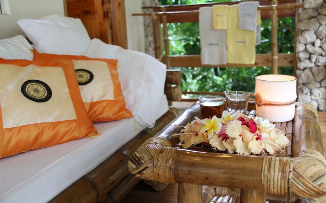 Tepanee Beach Resort