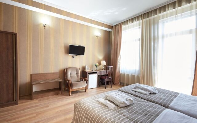 Hotel Antique Resorts
