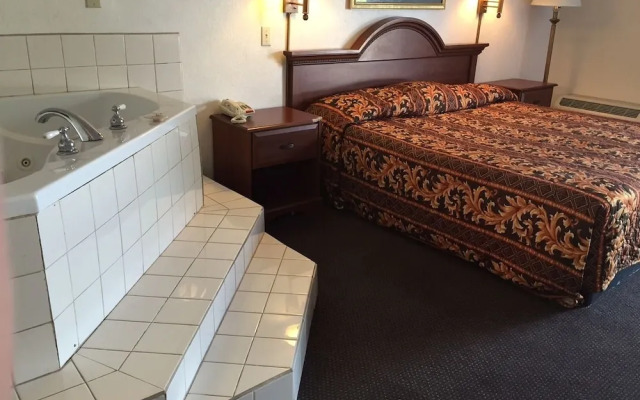 Ashburn Inn & RV Park