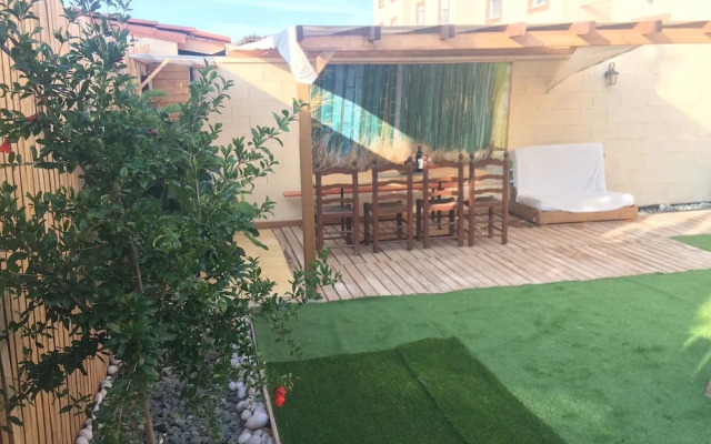 Villa Garden, Pool & sea