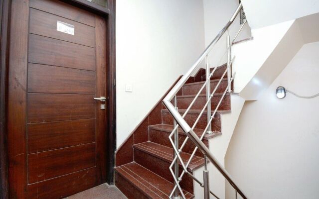 Oyo 8361 Leela Residency