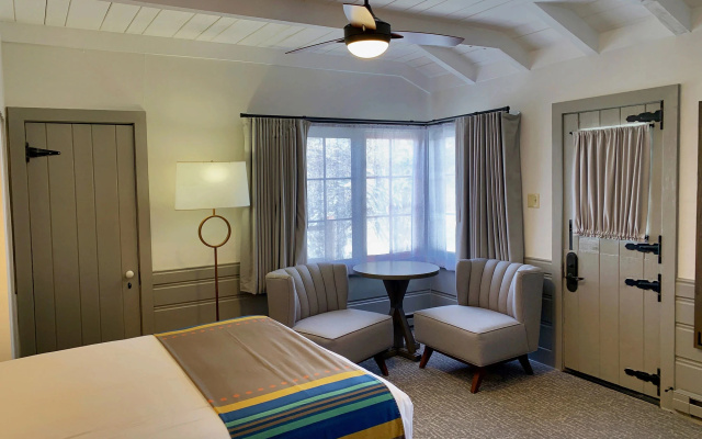 Bright Angel Lodge – Inside the Park - Image 2
