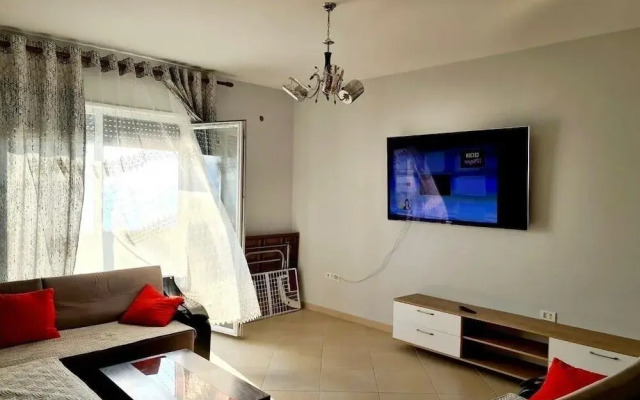 Beautiful 2 Bedroom Flat