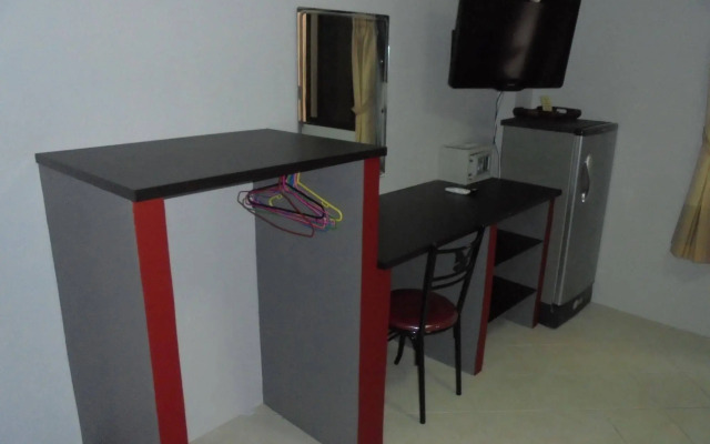 Robin’s Nest Guesthouse & Restaurant