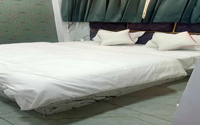 Hotel Bhavya Mansion