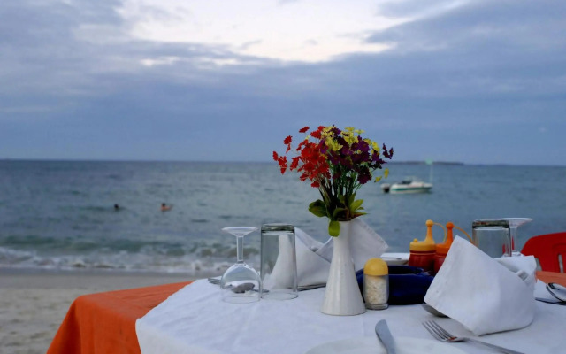Sunrise Beach Resort