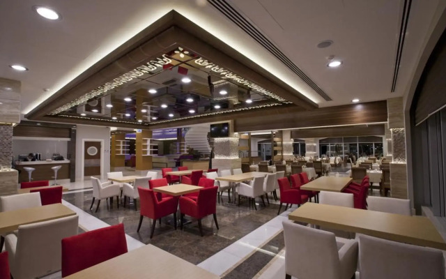 Fourway Hotel SPA & Restaurant