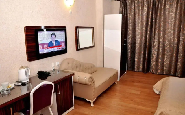 Grand Cinar Hotel