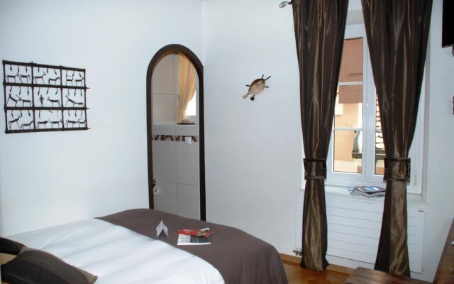 Hostellerie de Genève