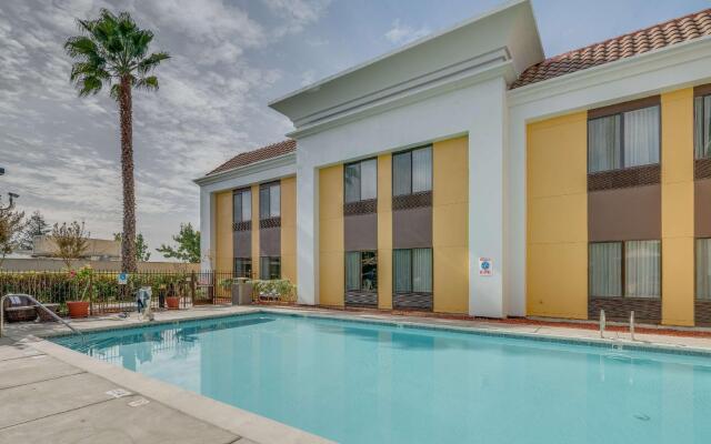 Hampton Inn Livermore