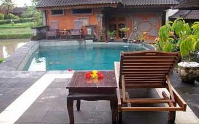 Ala's Green Lagoon Hotels