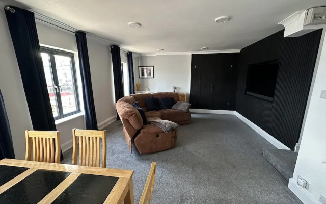 Quayside Quarters Harbourside Apartment