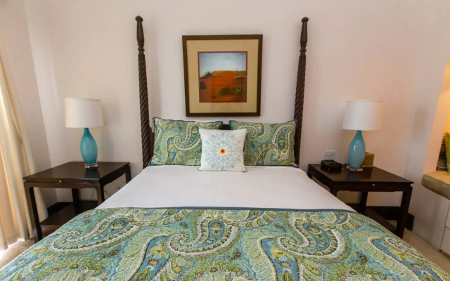 The Somerset on Grace Bay