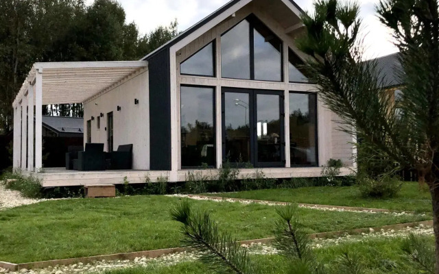 Дом Шелуха (Sheluha House) с сауной и горячим чаном