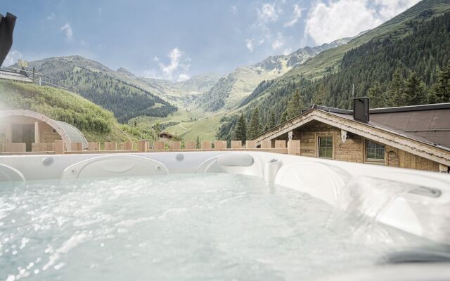 Montana Aparthotel
