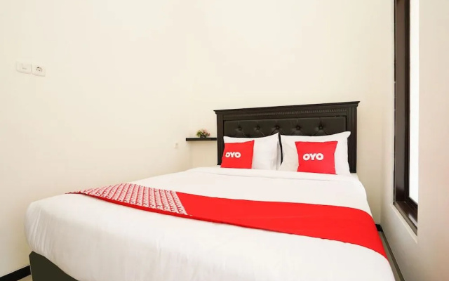 OYO Living 1743 Anie Residence