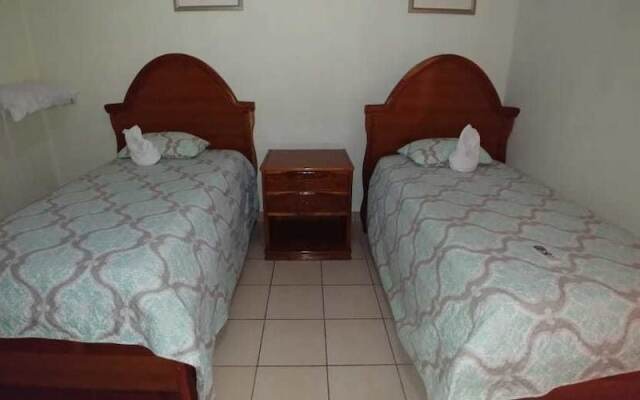 Apart Hotel Acuarious de Luis