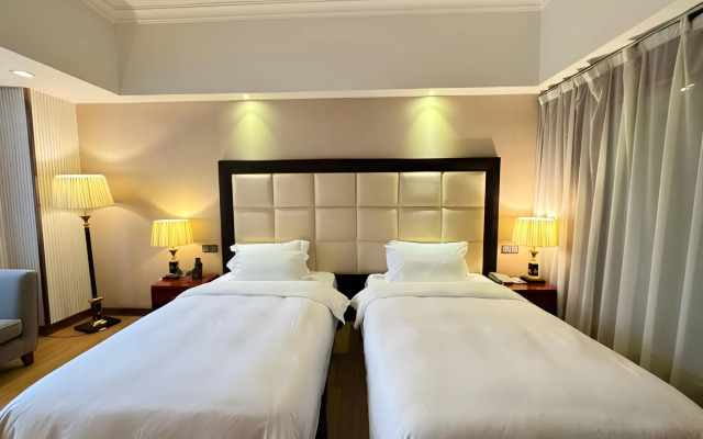 Baoyue Hotel