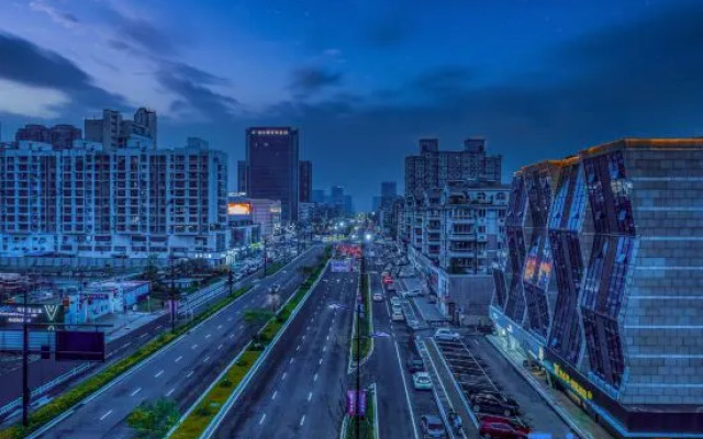 Ibis Styles Hotel (Hangzhou Fuyang Guihua Metro Station)