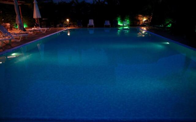 Hotel Ena