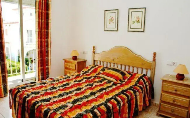 Bungalow with garden, terrace in Alicante