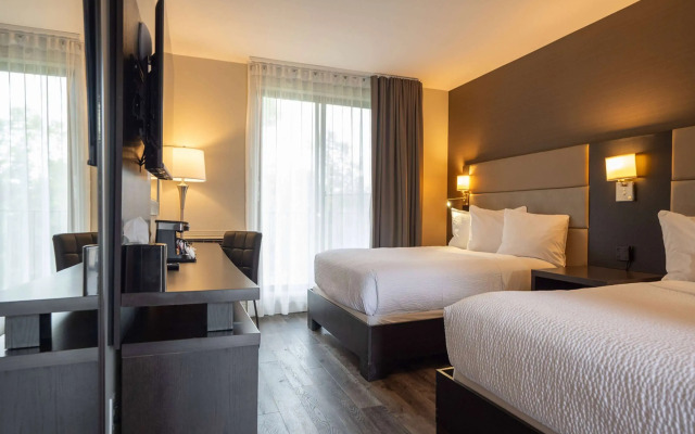 Ramada by Wyndham Ottawa On The Rideau