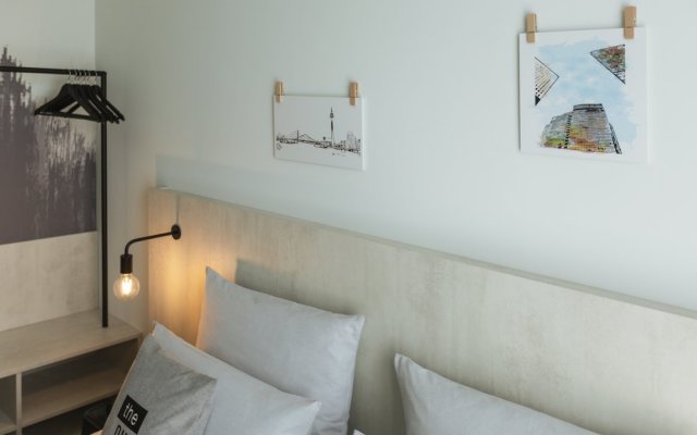Holiday Inn - the niu, Tab Dusseldorf Main Station by IHG