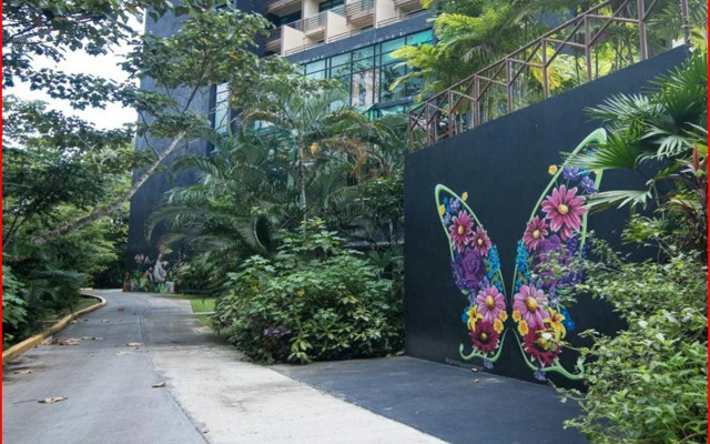 Summit Rainforest & Golf Resort