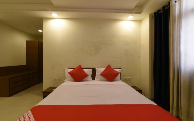 Oyo 27829 Luxury Home