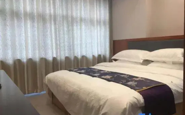 Hezuo Bangke Express Hotel