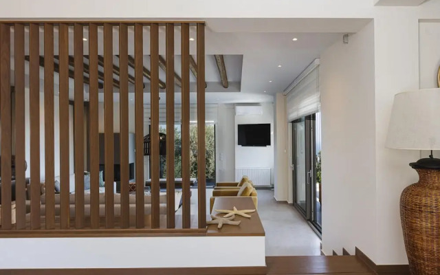 Villa Rizes Luxury in Maroulas