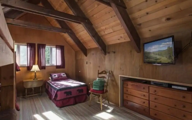 Pfeiffer Dog Friendly Cabin by RedAwning