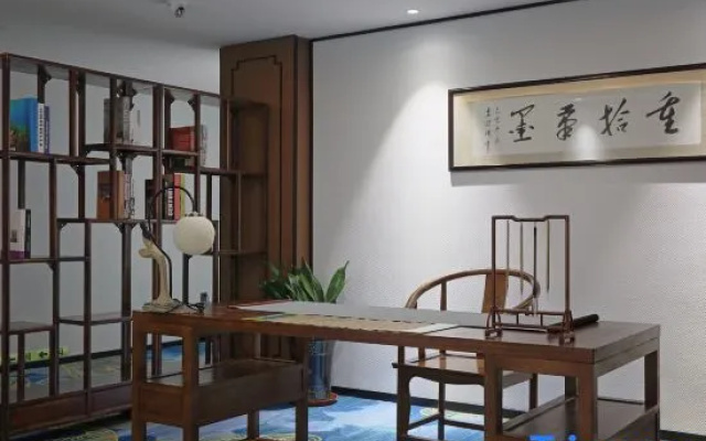 Yunlai Holiday Hotel