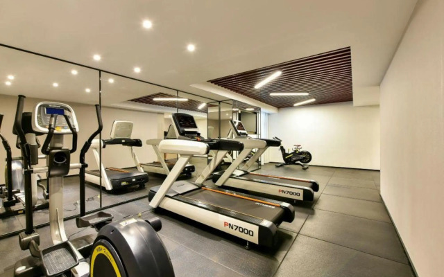 Atour Hotel（Beijing International Trade Red Scarf Bridge）