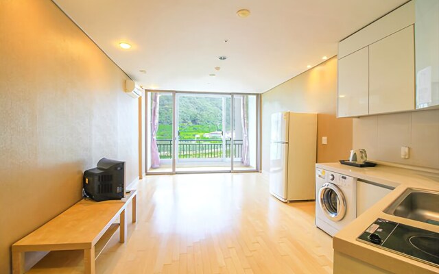 Yangsan Baegseong Eco View Pension