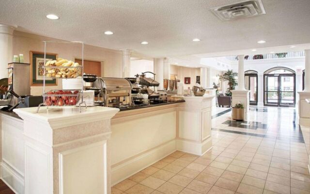 SureStay Plus Hotel by Best Western Plano