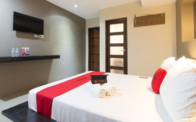 RedDoorz Plus near Laoag International Airport