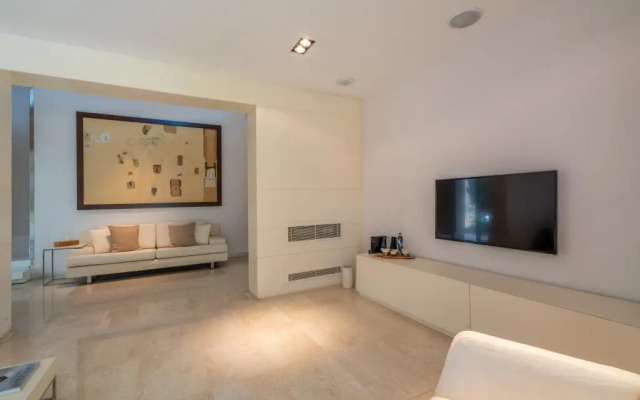 Casa dell'Arte Hotel of Arts & Leisure