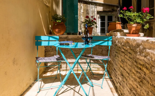 Kantouni Bizi Myranthis Apartment