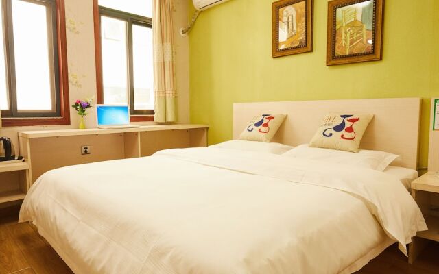 Starry Hotel